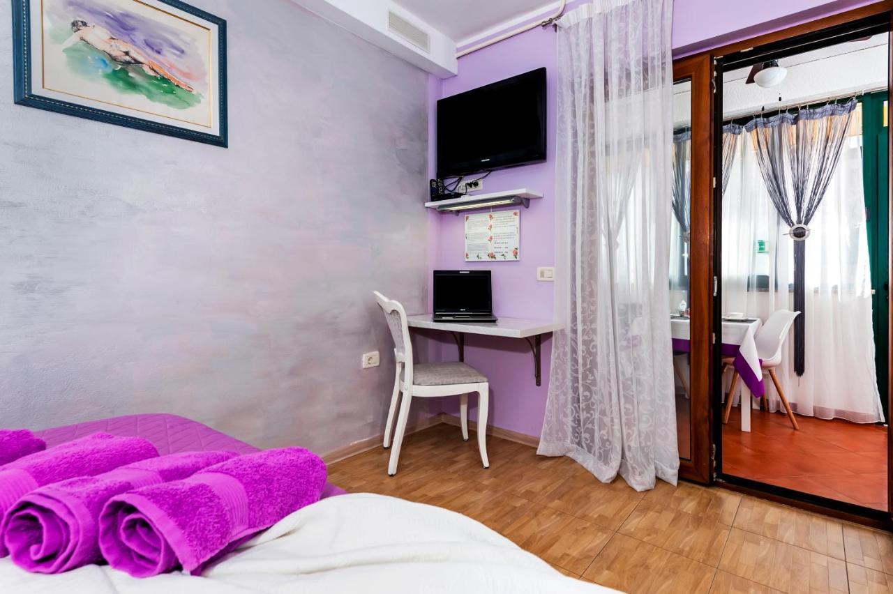 Apartments And Rooms Villa Dea Adults Only روفينج المظهر الخارجي الصورة
