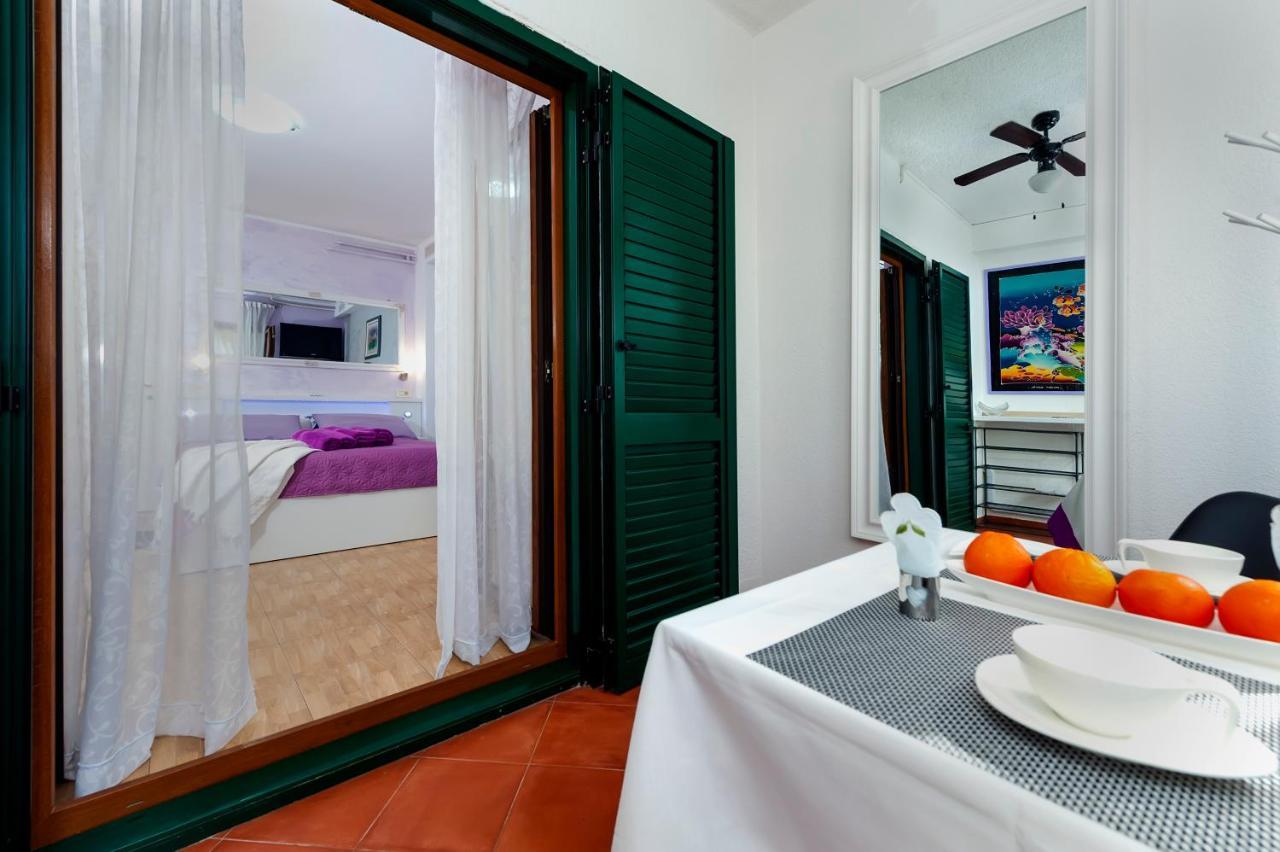 Apartments And Rooms Villa Dea Adults Only روفينج المظهر الخارجي الصورة