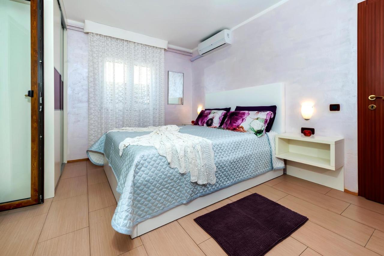 Apartments And Rooms Villa Dea Adults Only روفينج المظهر الخارجي الصورة