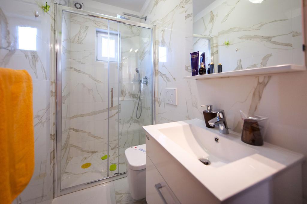 Apartments And Rooms Villa Dea Adults Only روفينج المظهر الخارجي الصورة