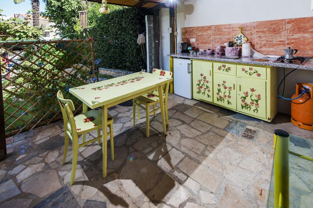 Apartments And Rooms Villa Dea Adults Only روفينج المظهر الخارجي الصورة